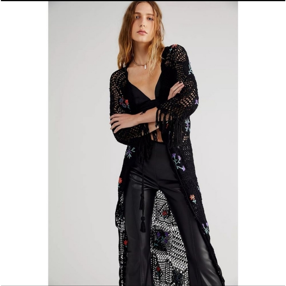 Free people × Fook Hydrangea Crochet Kimono